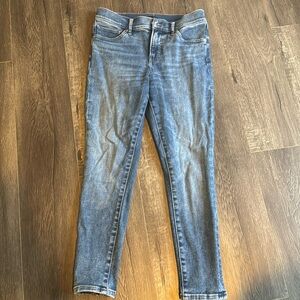Express skinny mid rise Jean size 4 short